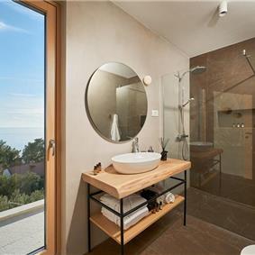 3 bedroom villa with pool and sea views Hvar island sleeps 6
